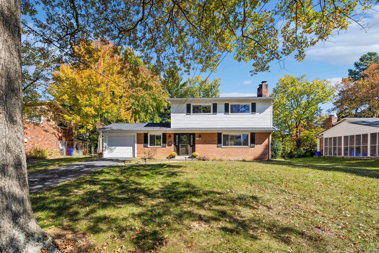 11801 Charen Lane