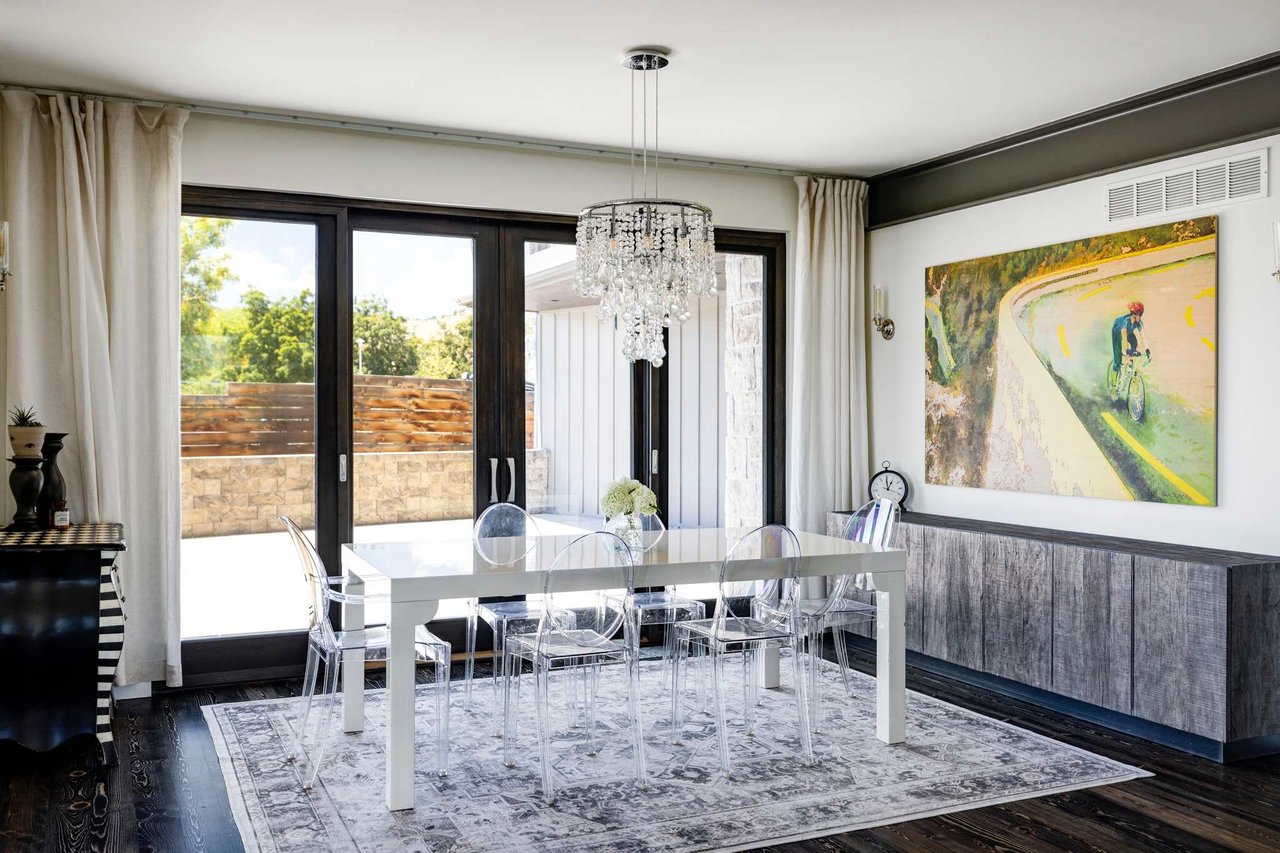 1760 Sunset Boulevard