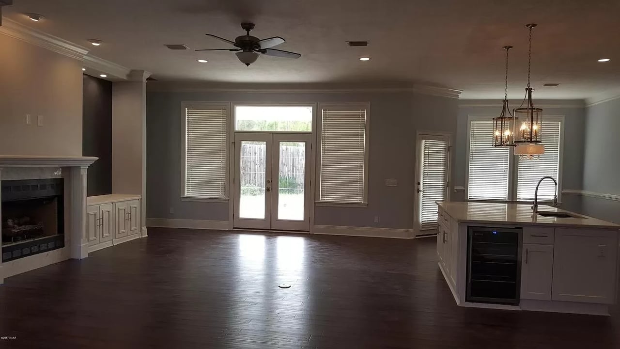 2404 PELICAN BAY Court