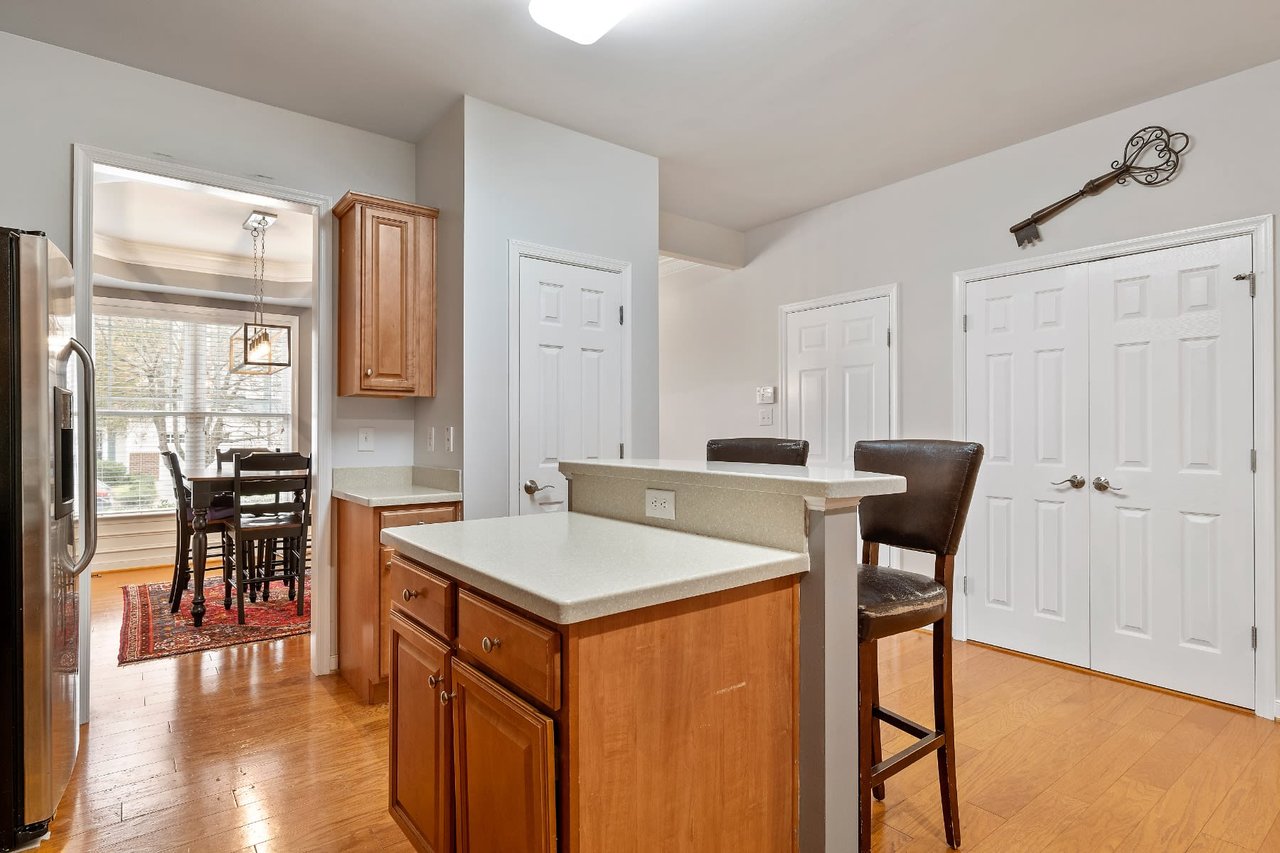 704 Abbey Village Circle