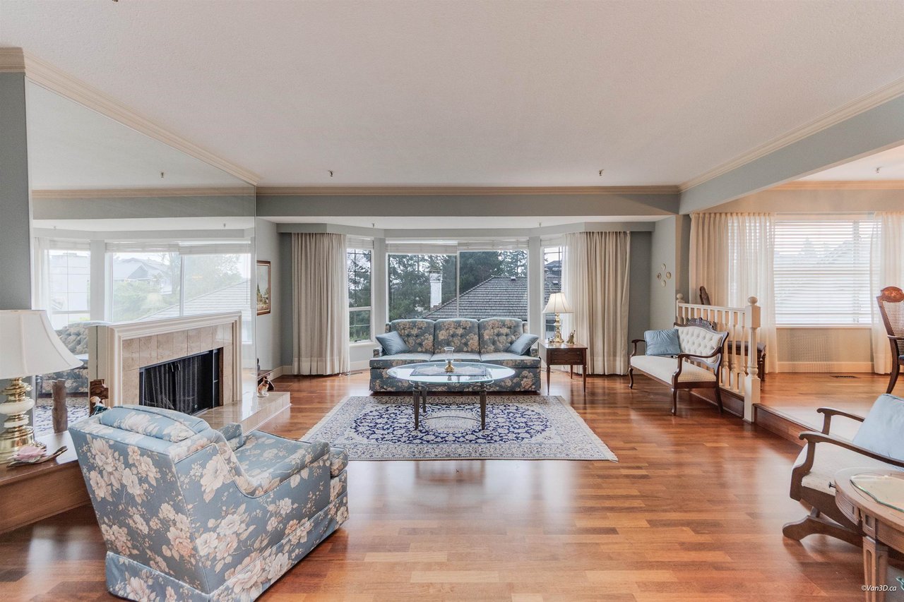 4856 Headland Dr