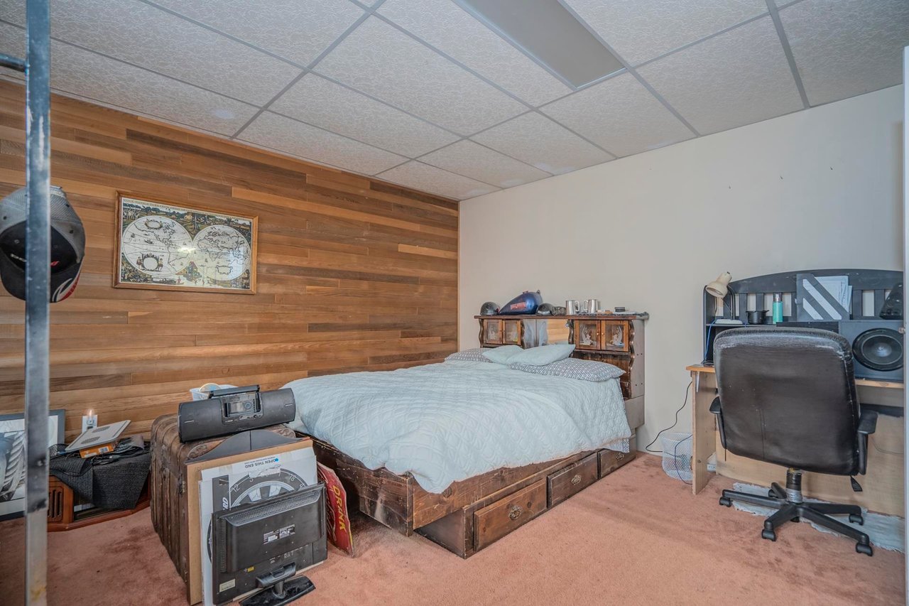 1305 Charter Hill Dr