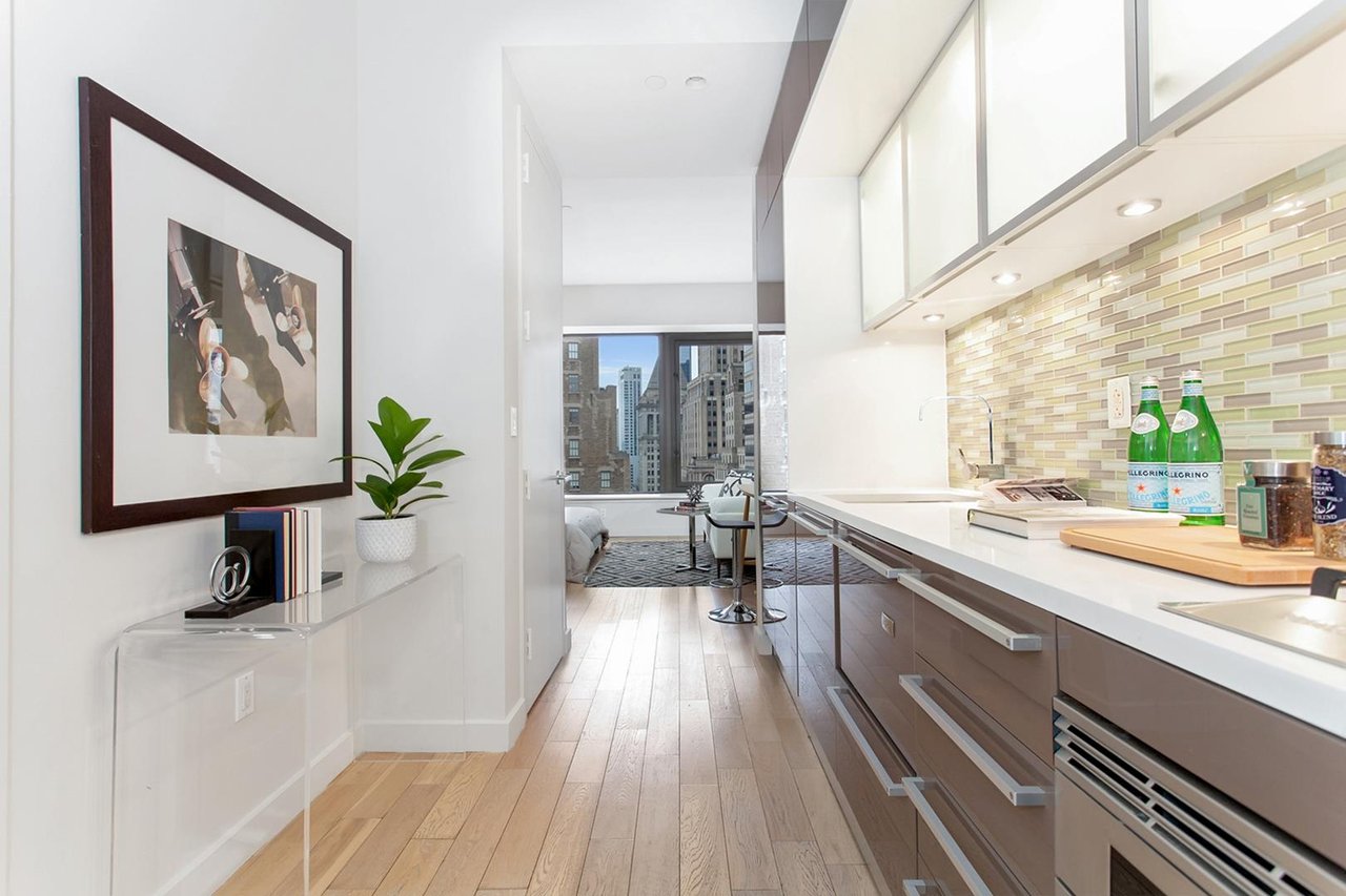 75 Wall Street, Apt 29-H