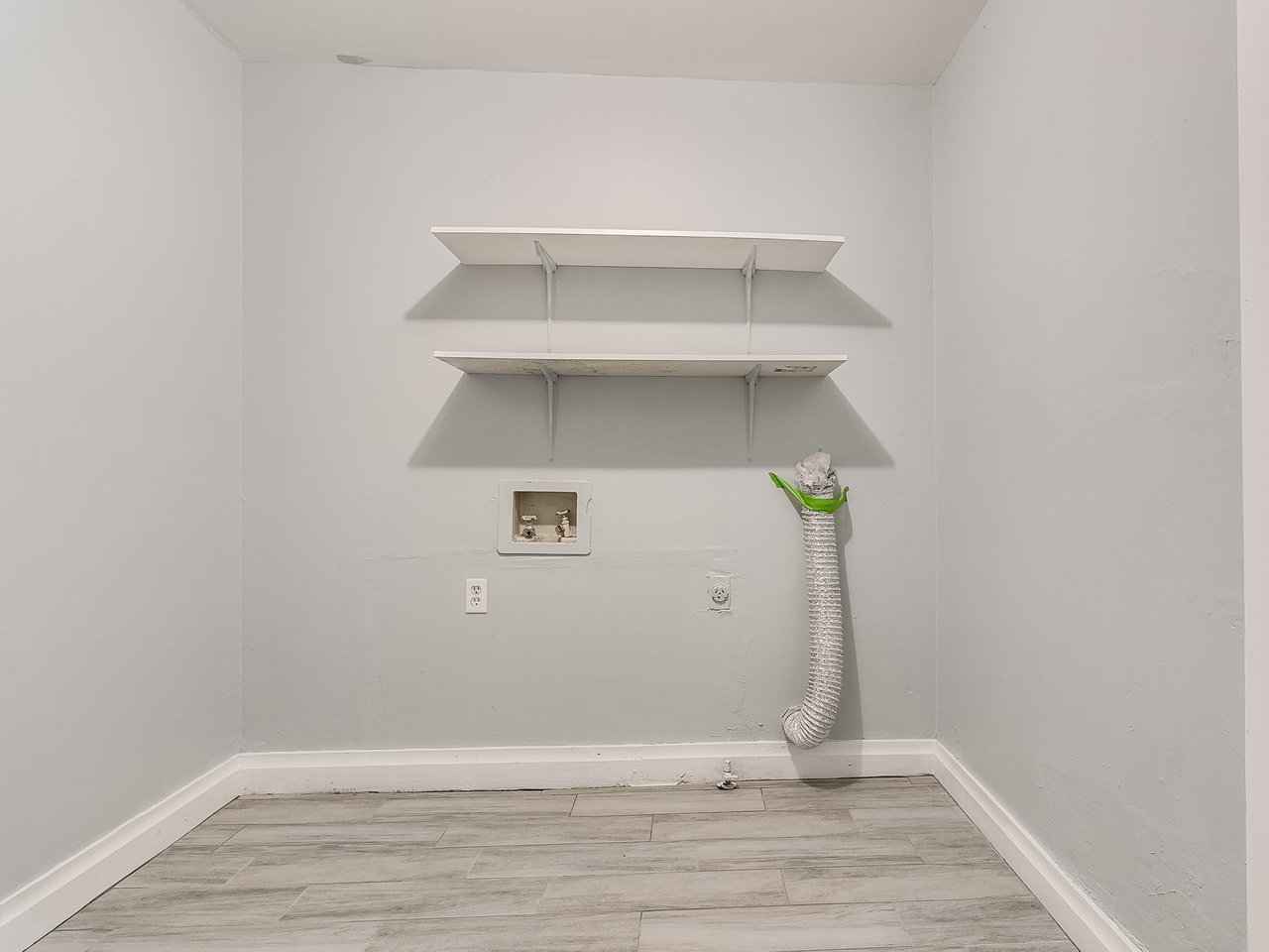 1313 N Beard Ave