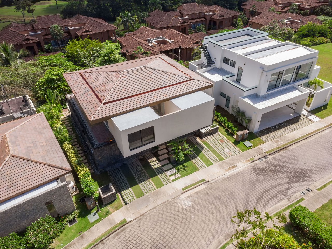 Tropical Modern Coastal Estate, Los Suenos, Puntarenas