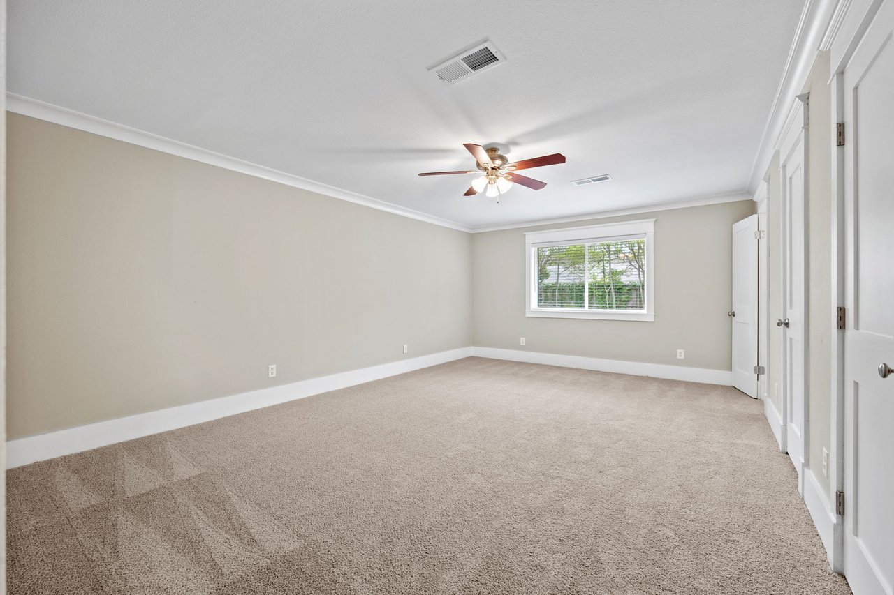 2912 Ashbury Drive