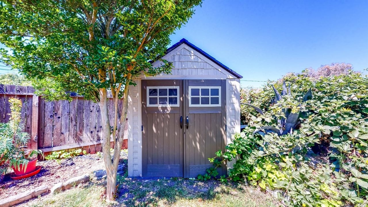 5 San Carlos Dr