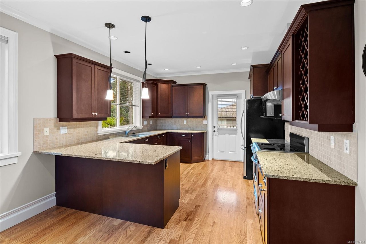 416 Pelican Dr