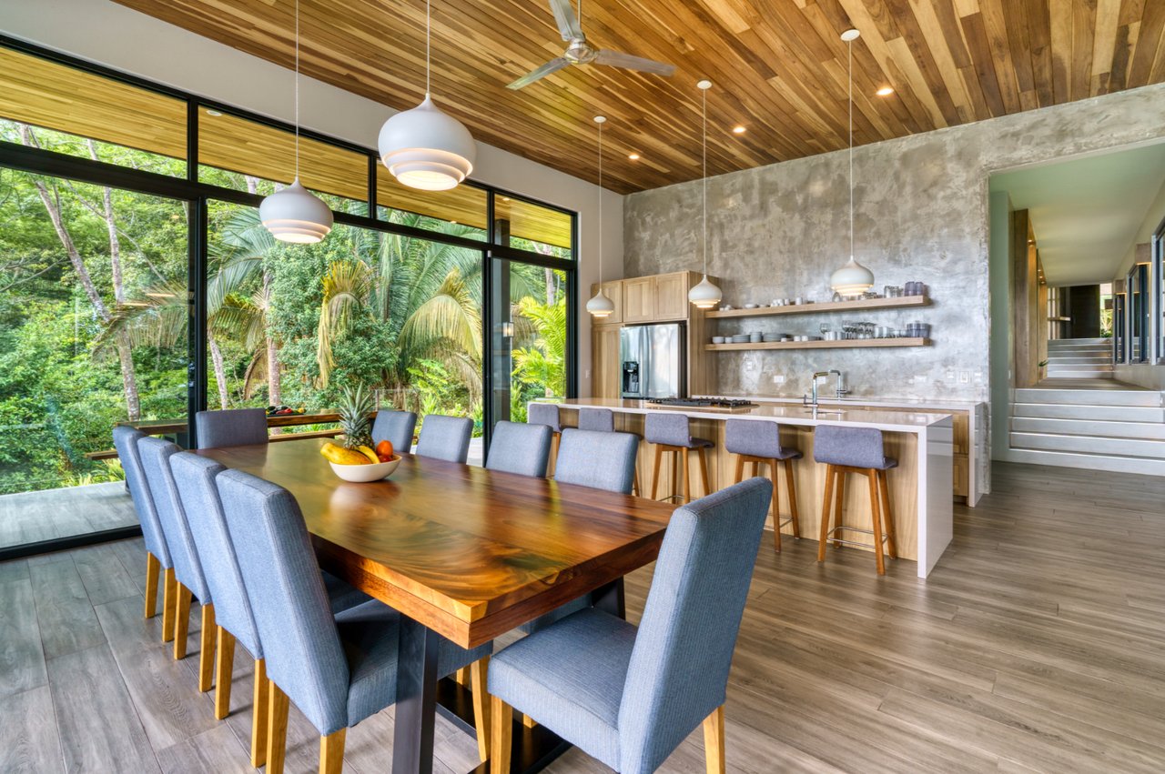Luxury Ocean View Estate, Dominical, Puntarenas