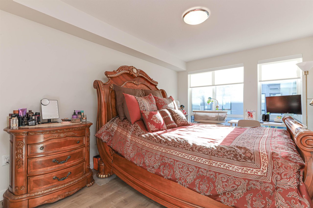228-708 Lea Ave