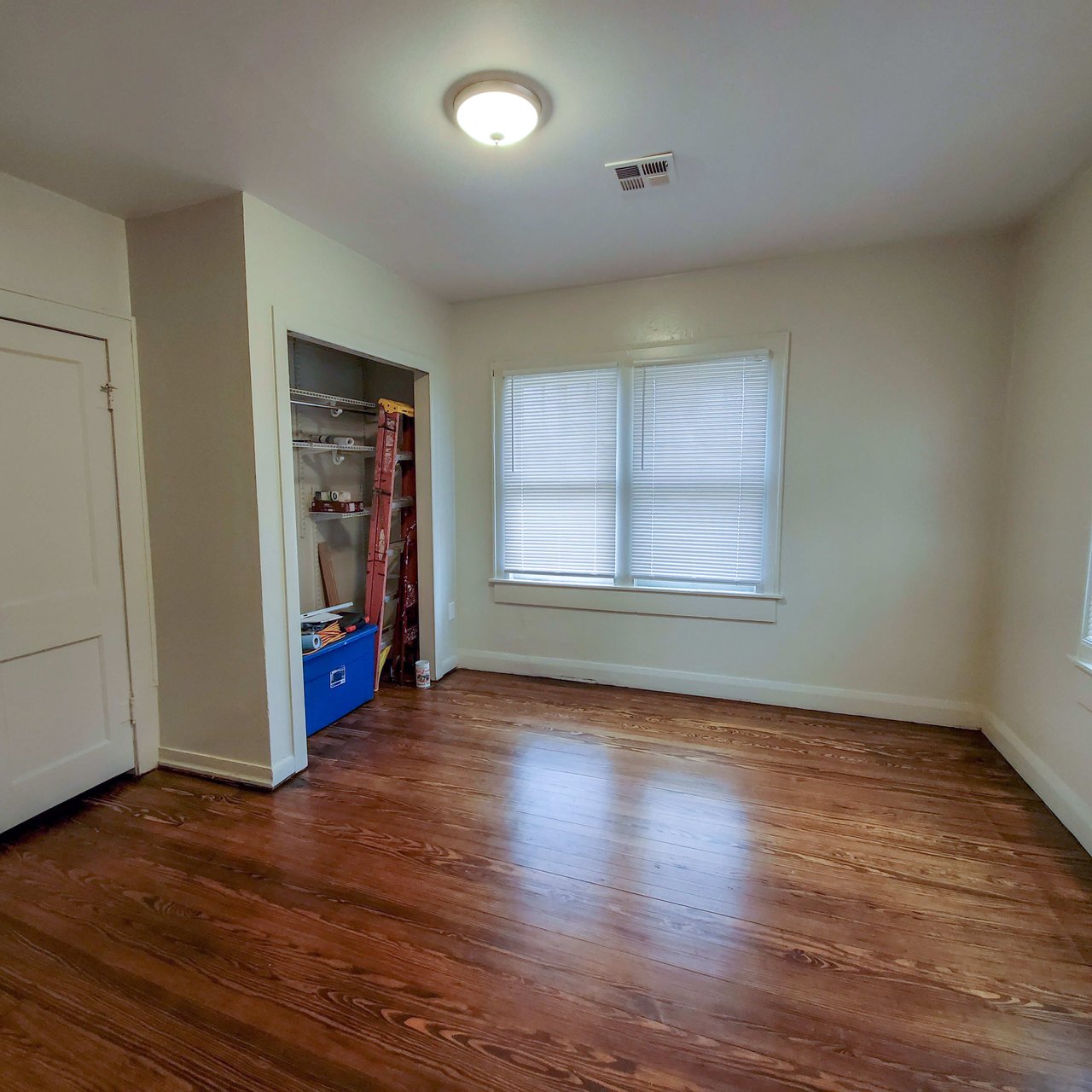632 W Dewey 