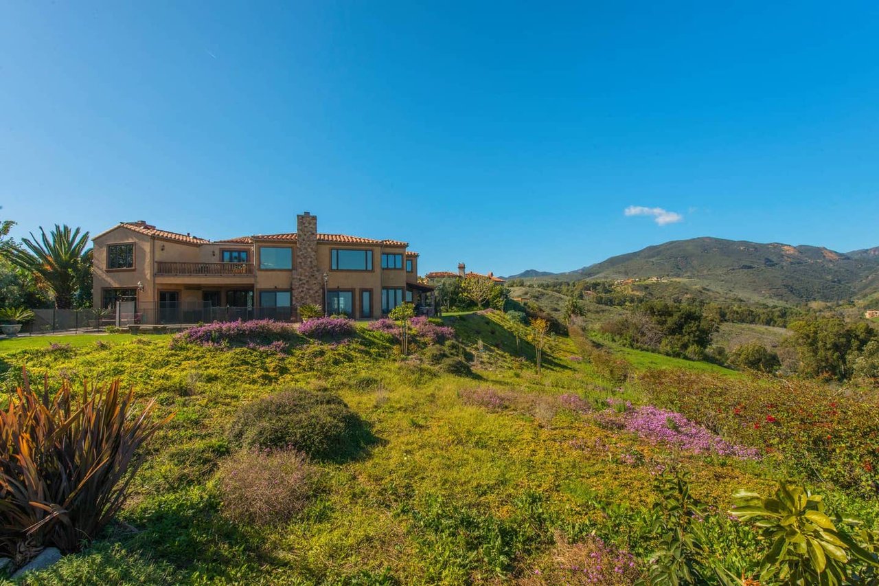 Cascade Villa