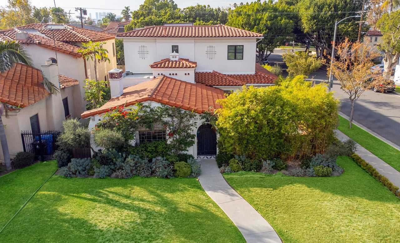 101 S Alta Vista Blvd | Off-Market