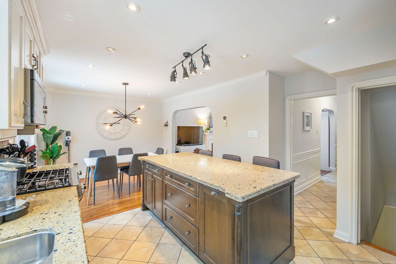 10 Kingslea Gardens