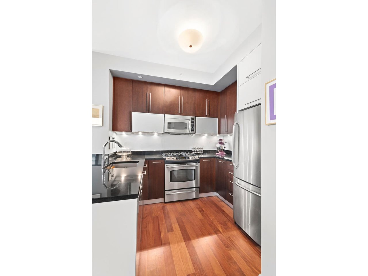 100 Jay St, #12A