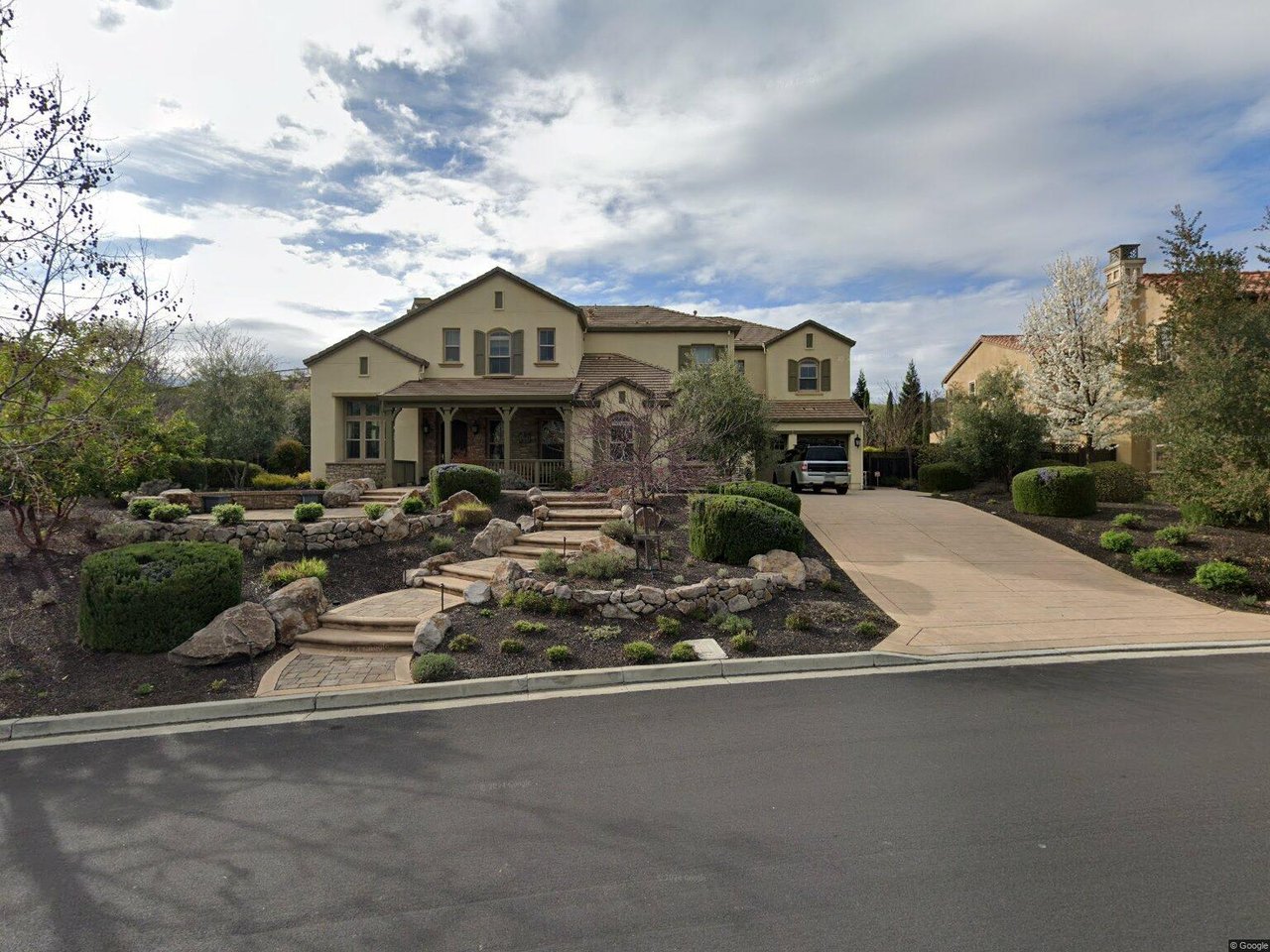 333 Golden Grass Dr
