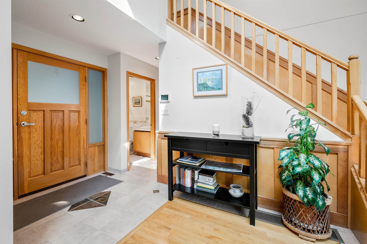 3 Garibaldi Dr