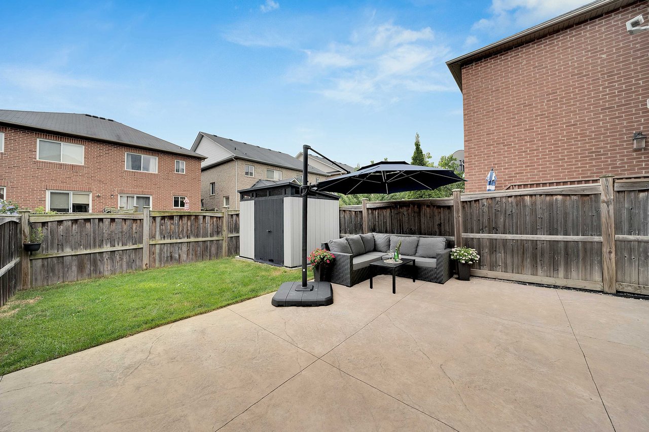 127 Four Seasons Cres, Newmarket Ontario