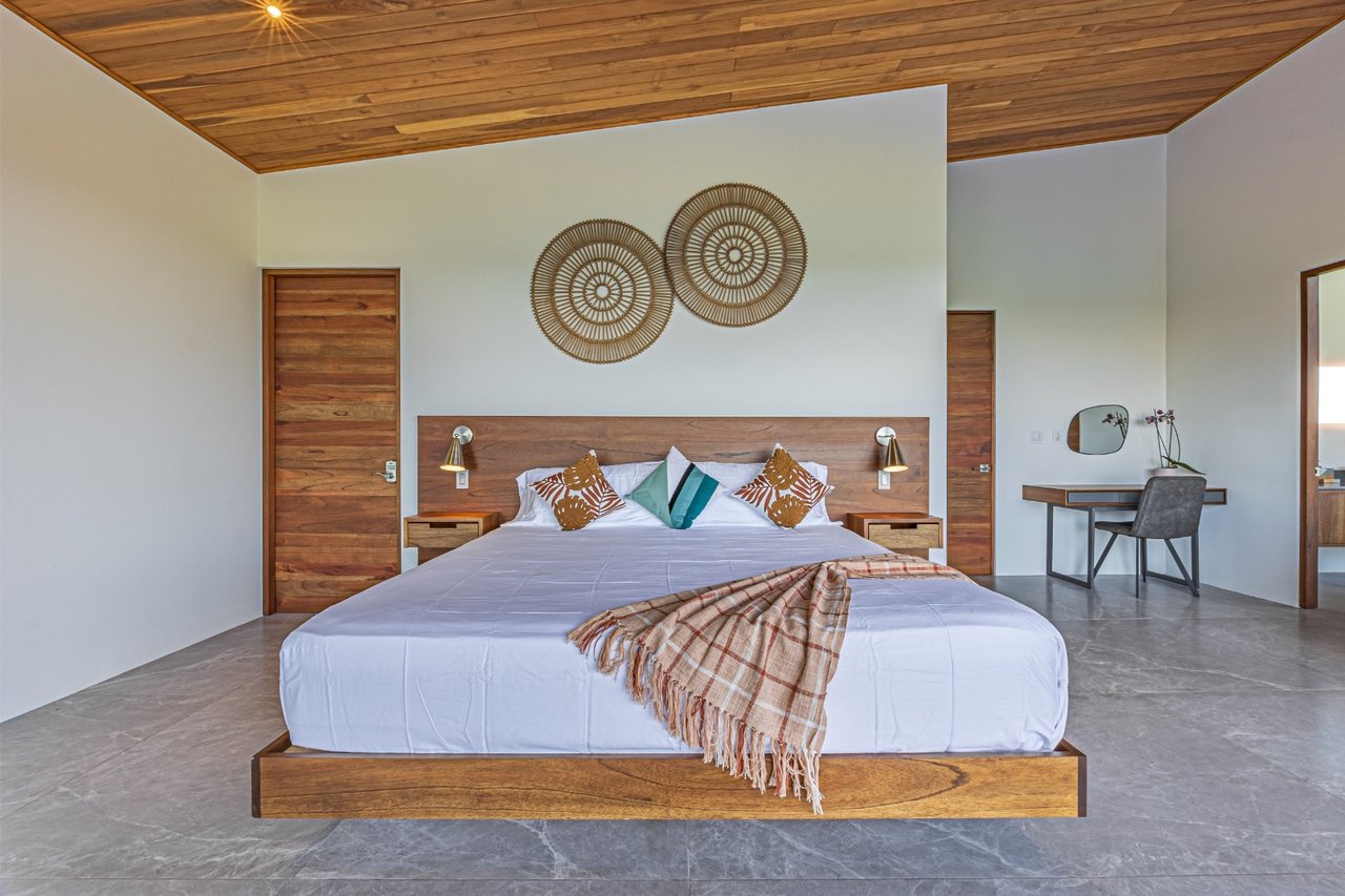 Solar Eco Estate with Guest House, Uvita, Puntarenas