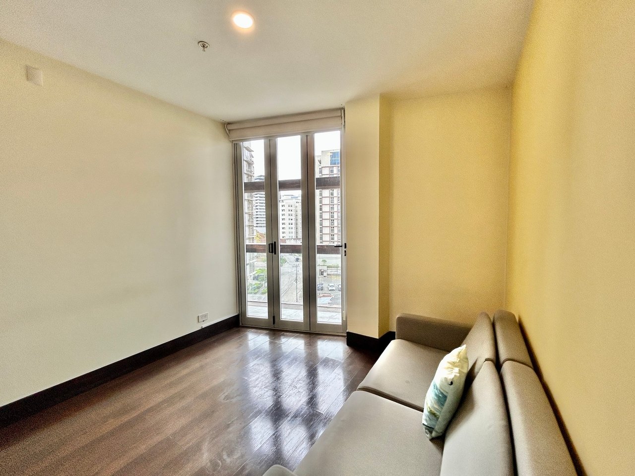 Modern Wrap Around Balcony Condo, Sabana and Rohrmoser, San Jose