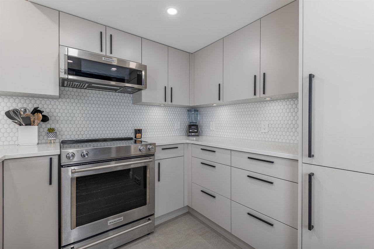 65-6127 Eagle Ridge Cres