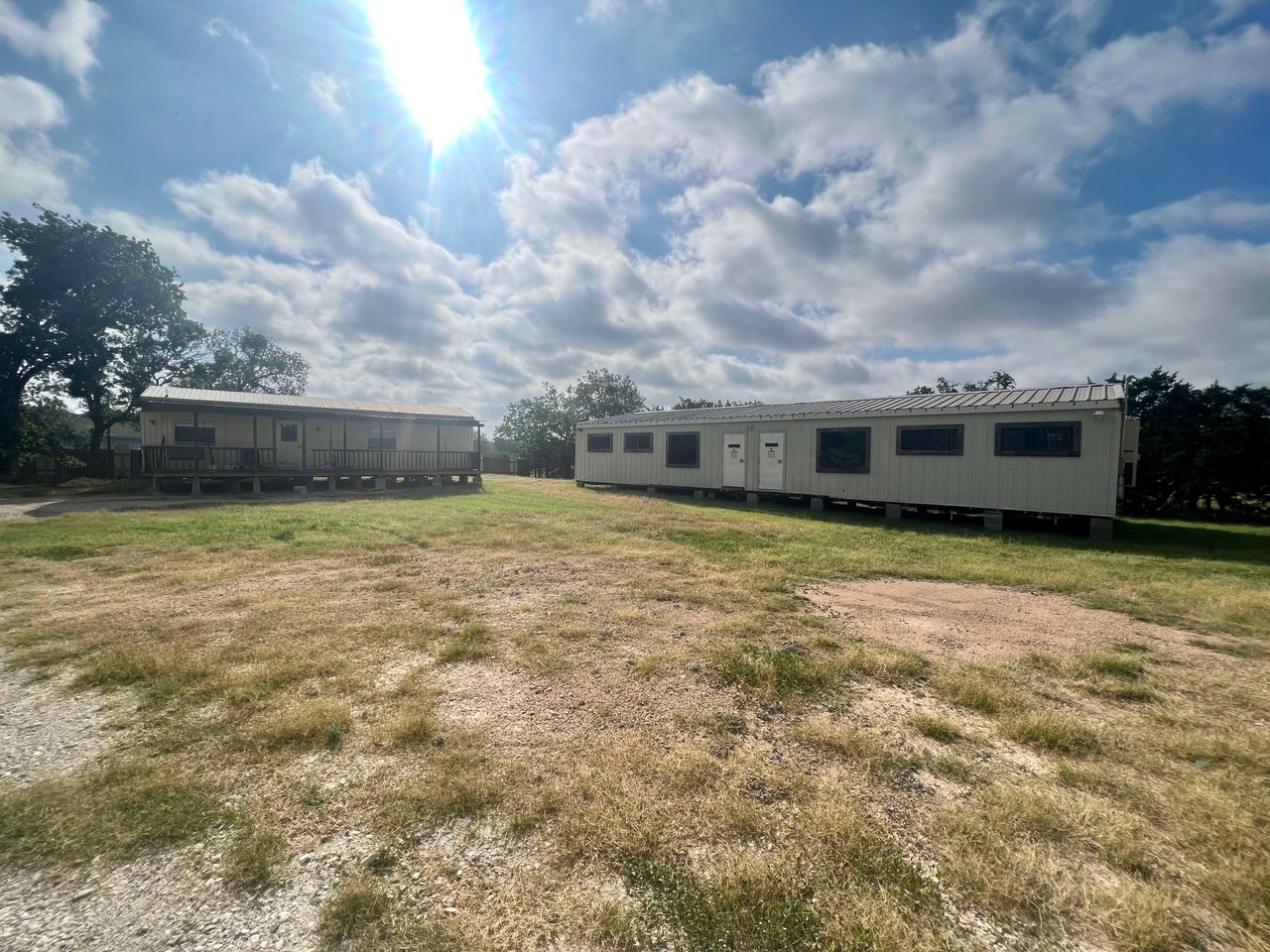 Commercial Warehouse on over 4 acres in Kerrville