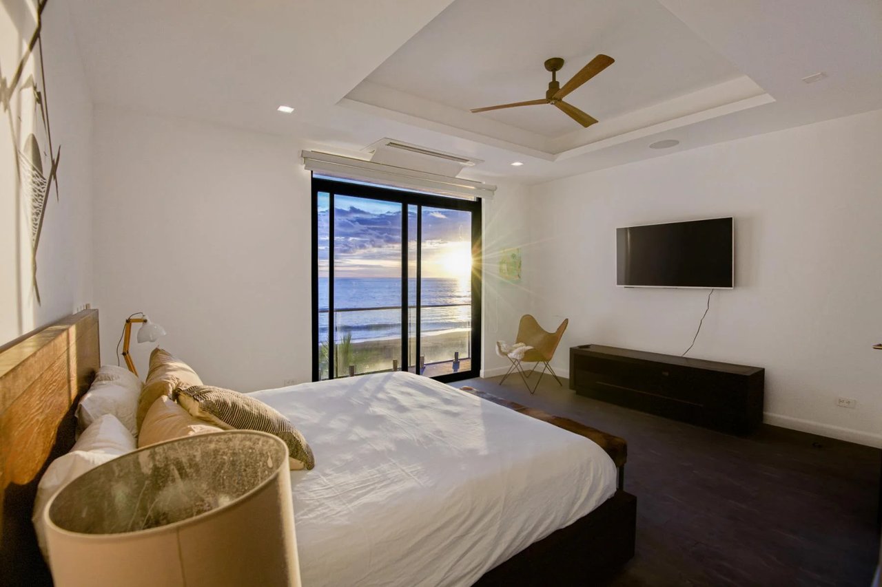 Titled Beachfront Luxury Estate, Jaco, Puntarenas