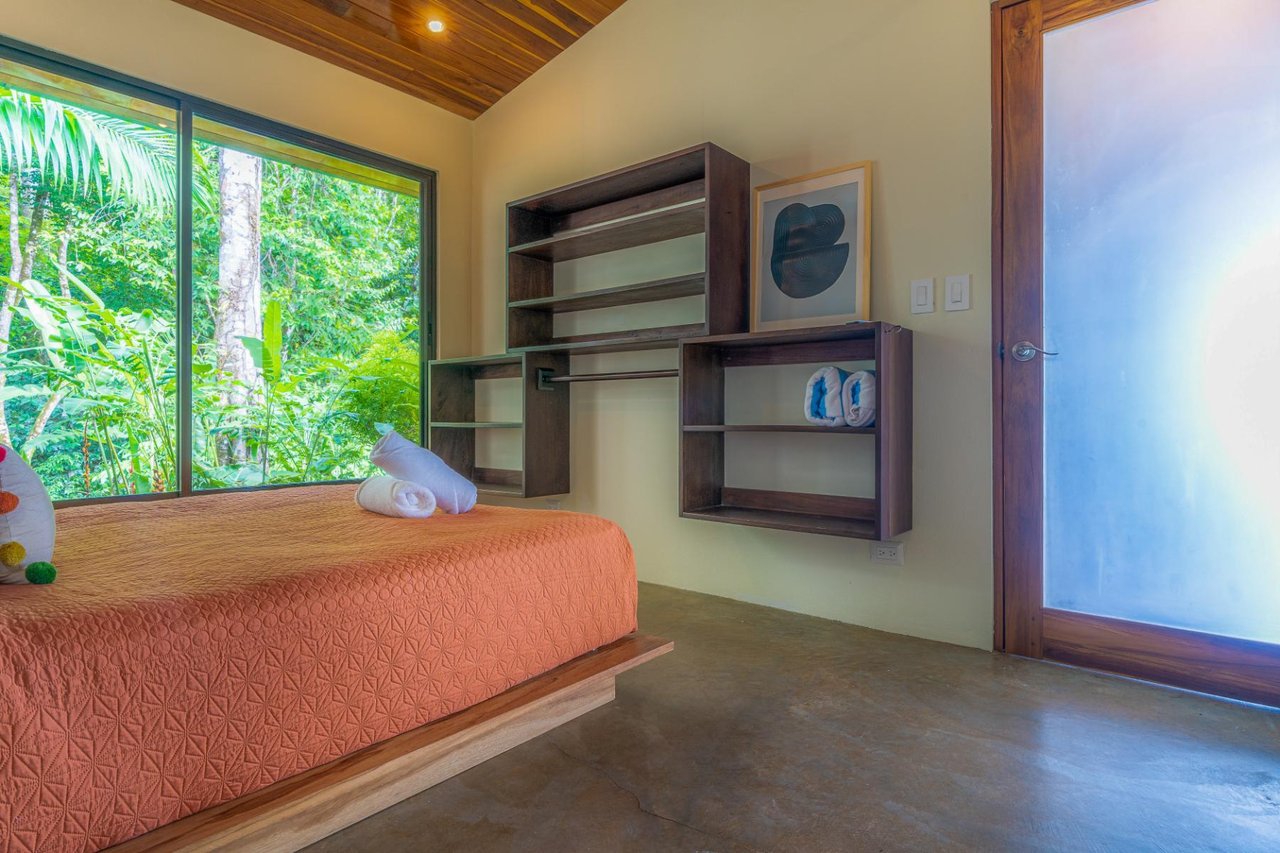 Private Sunset View Compound, Dominical, Puntarenas