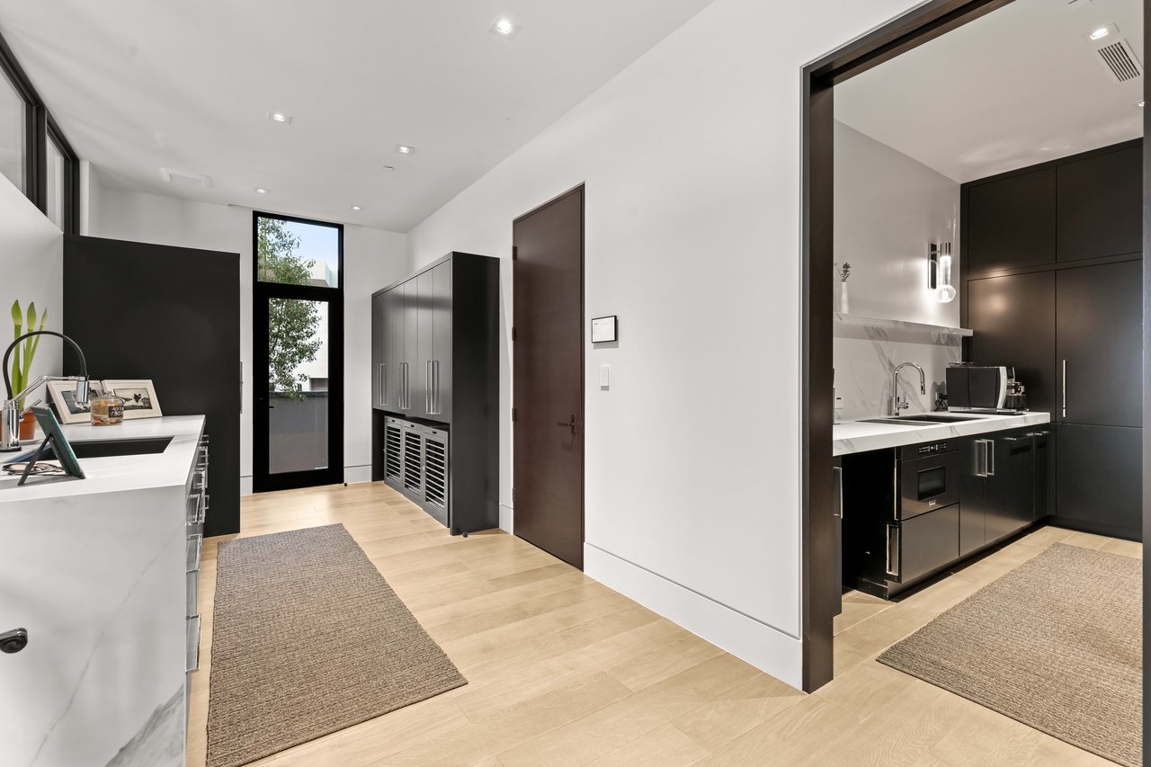 9 Boulderback Drive 