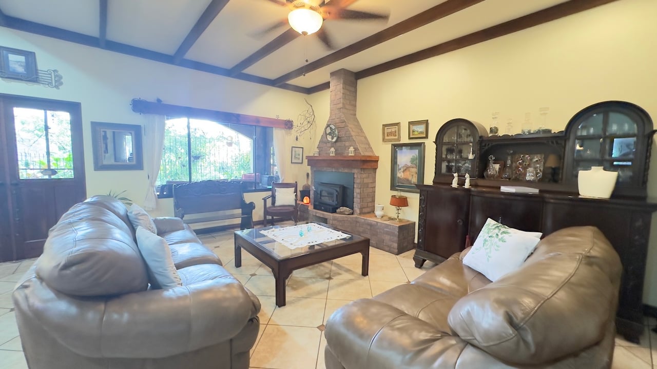 Colonial Gated Community Estate, Curridabat, San Jose