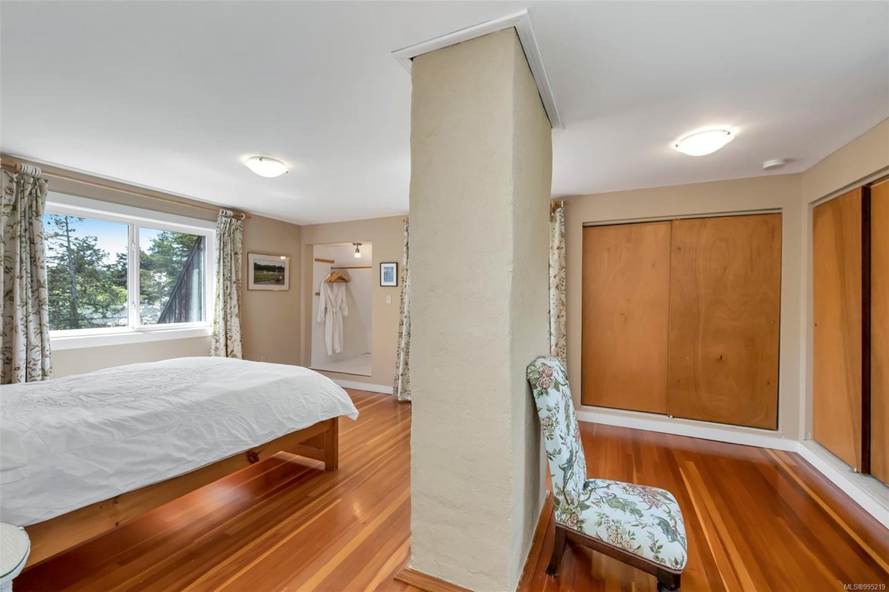 36 Tovey Cres, View Royal