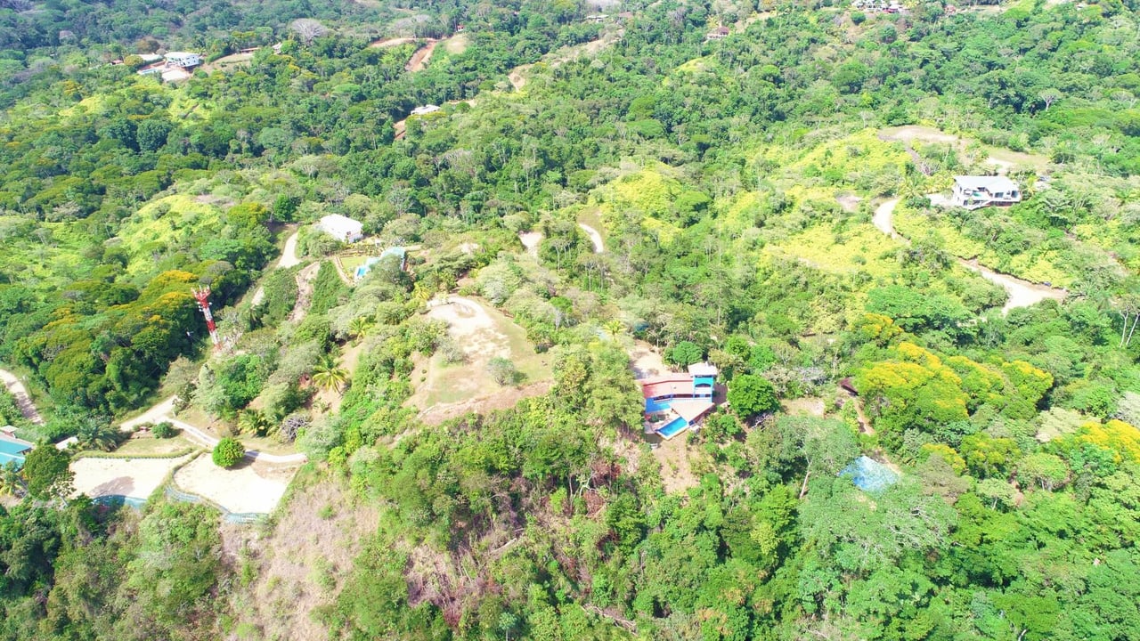 Iconic Eco-lodge With Outstanding Ocean, Sunset, and Mountain Views