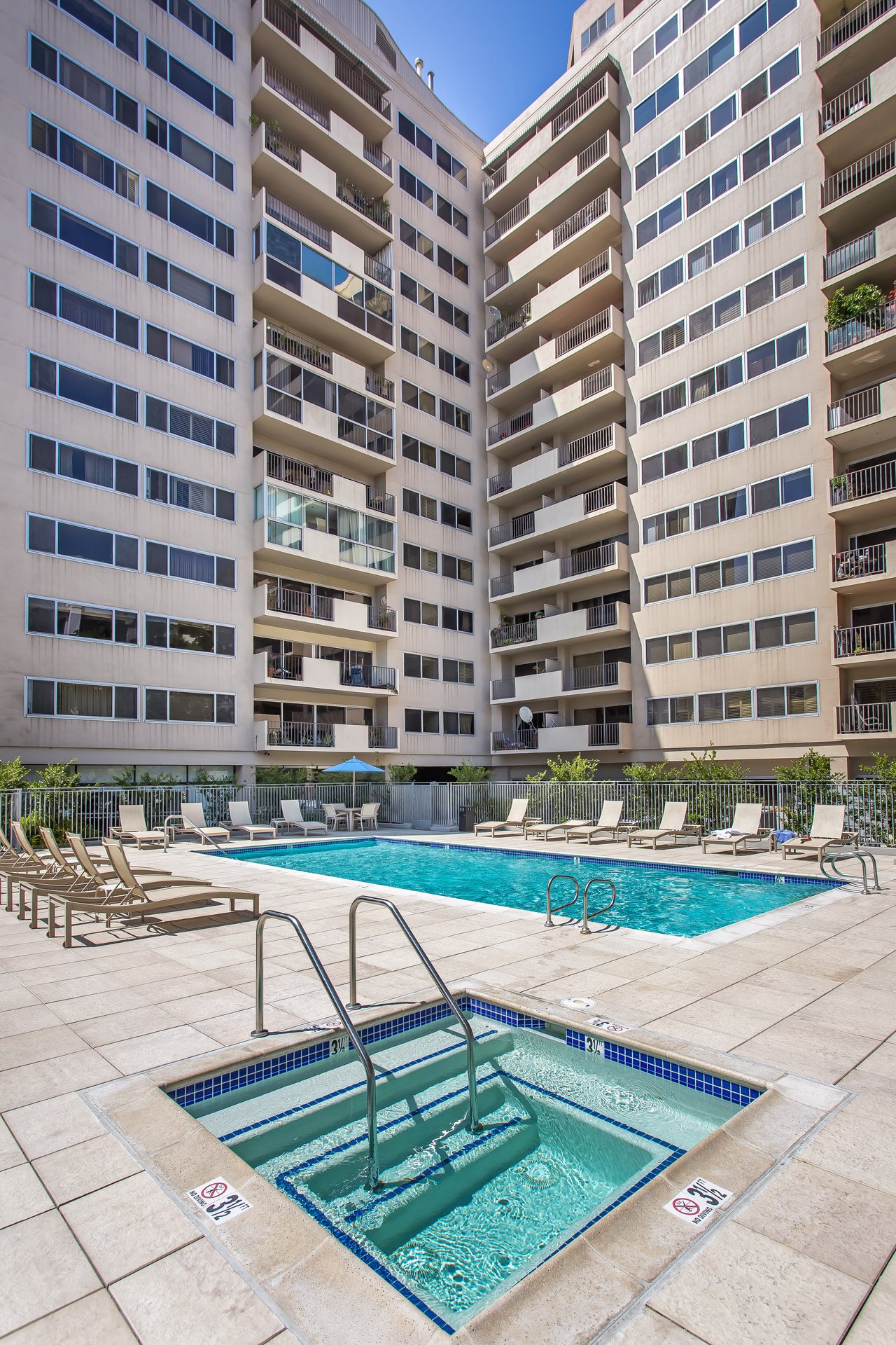 10450 Wilshire #11J