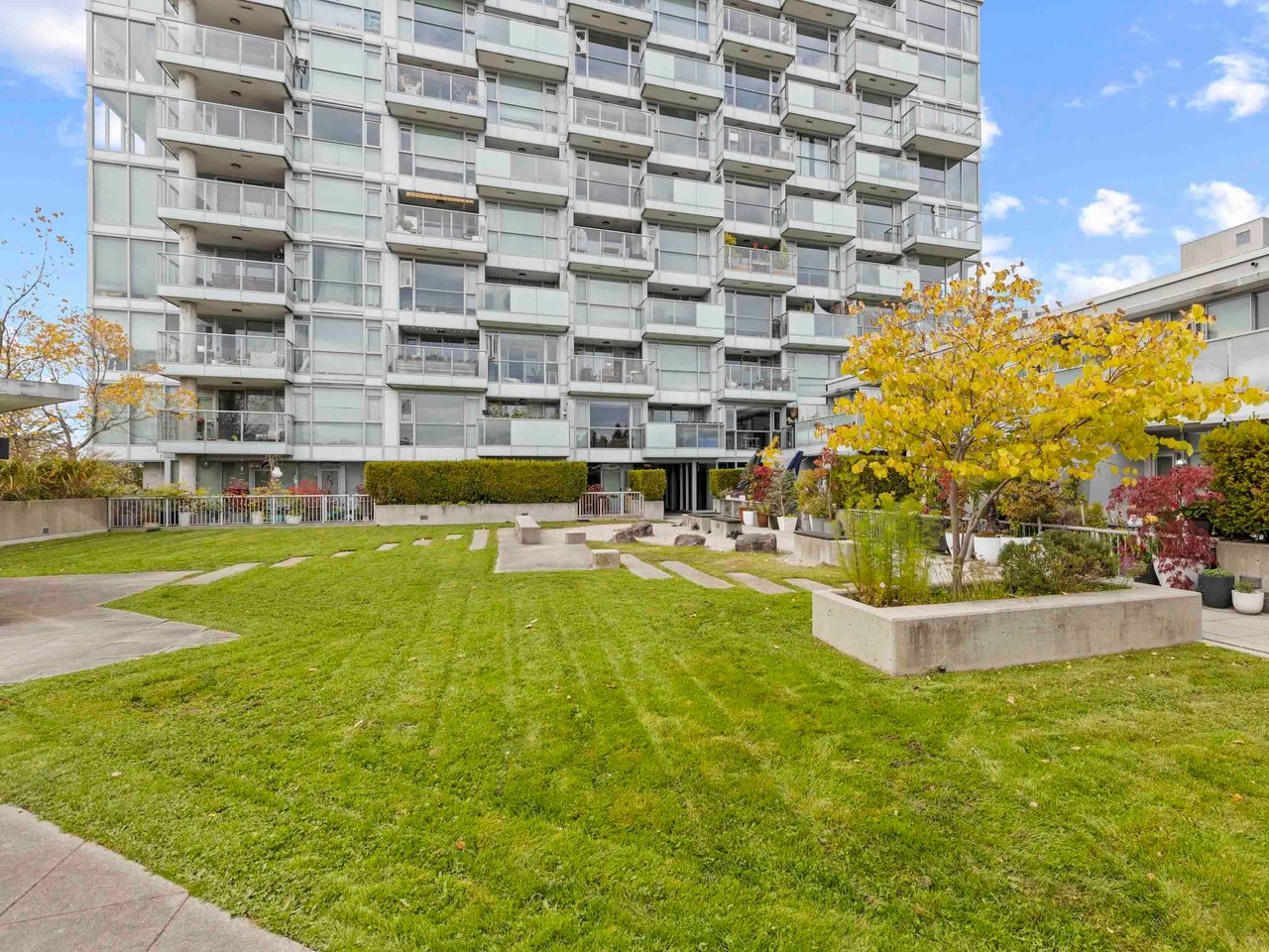 605-2770 Sophia Street, Vancouver