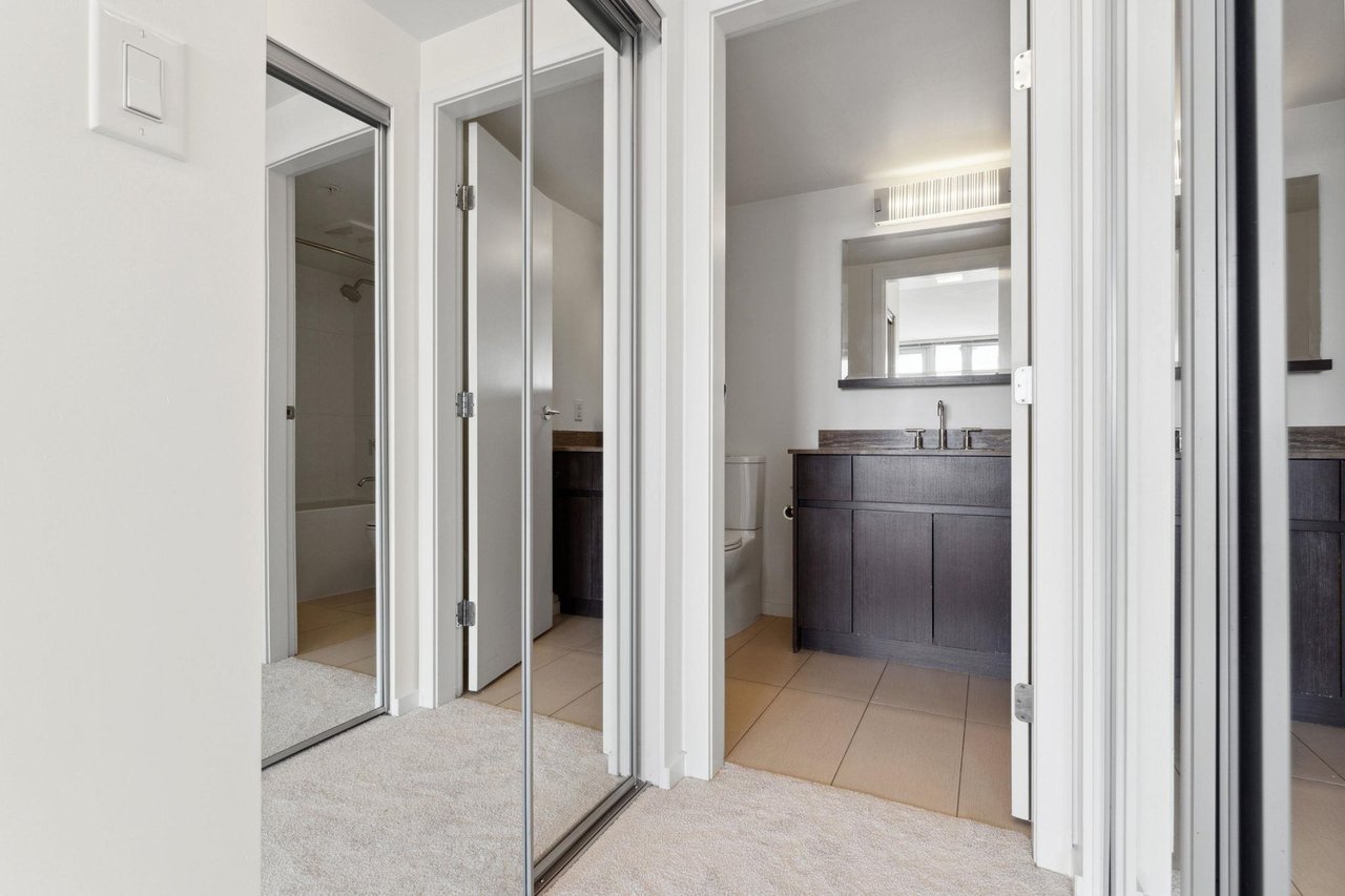 713-7988 Ackroyd Rd