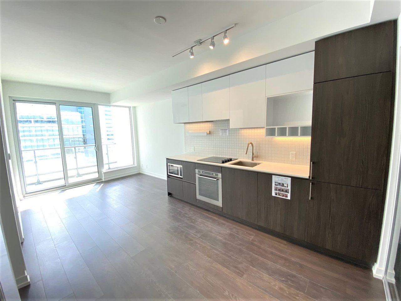 5 Buttermill Ave Unit: 1006