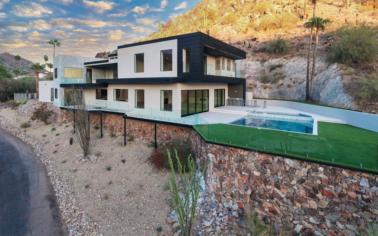 7043 N Longlook Road, Paradise Valley, AZ