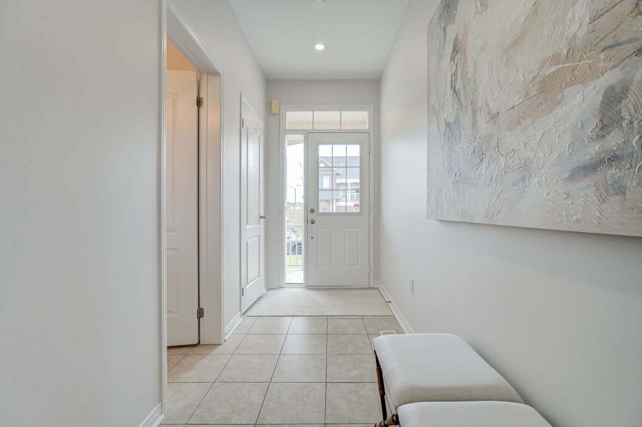 18 Fred Jackman Ave
