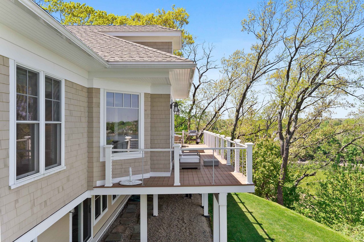 84 Robert Road, Marblehead