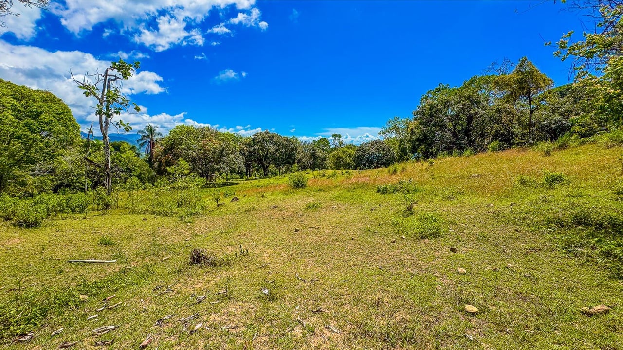 Exclusive Mountain View Building Lot, Ojochal, Puntarenas