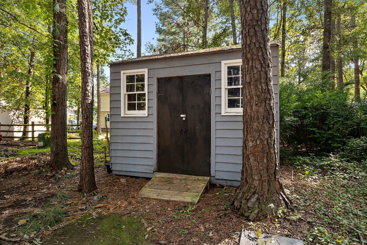 8914 Playground Circle