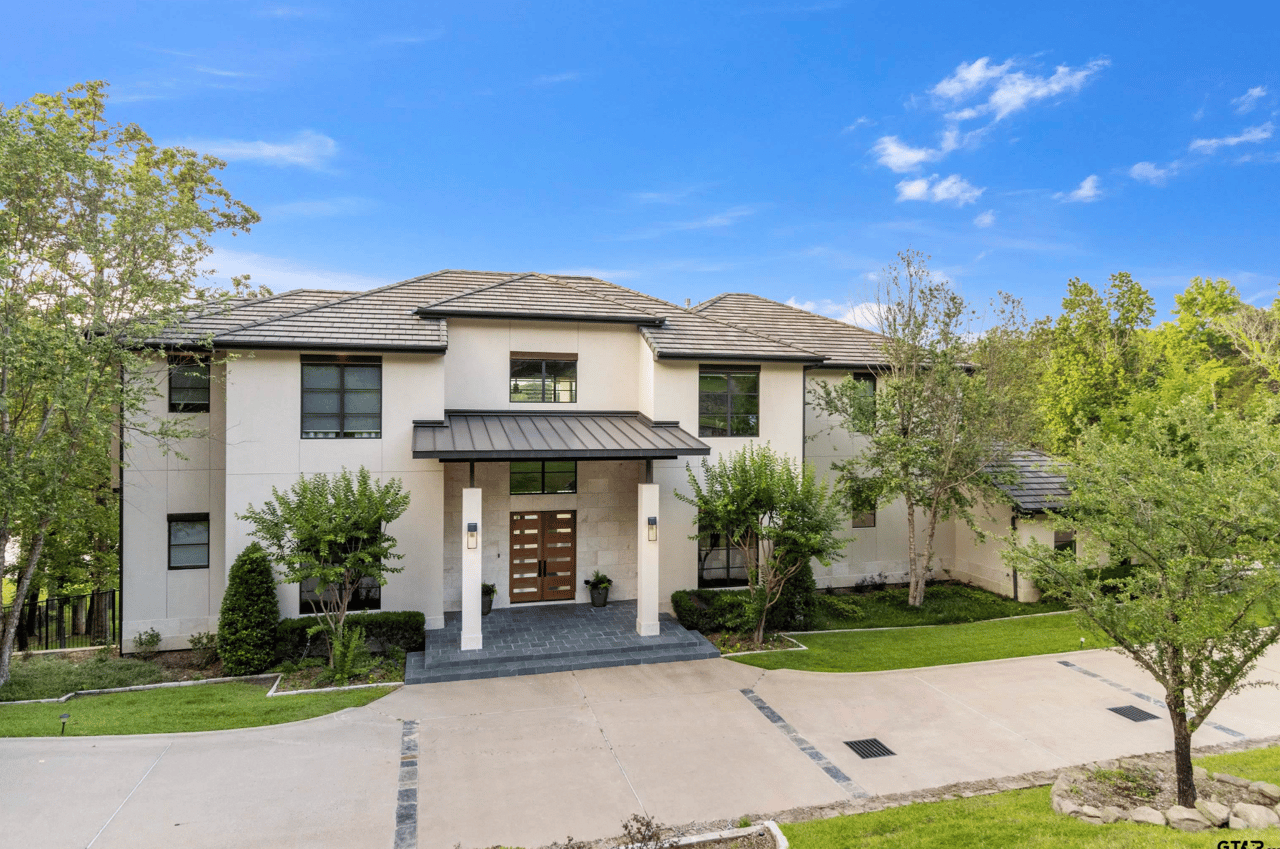 Front of contemporary lake house