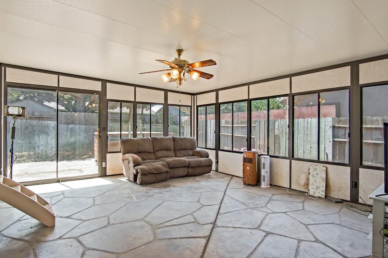 702 Colombard Cir