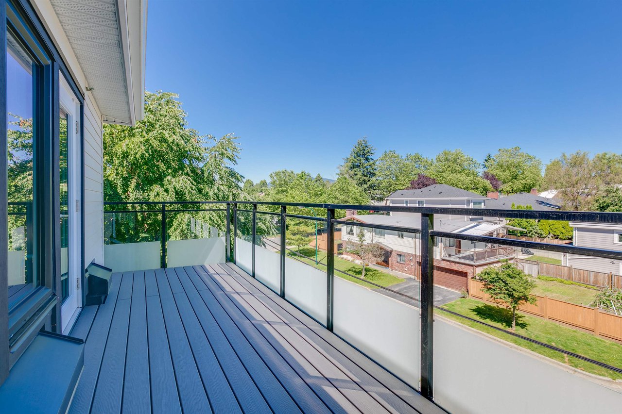 PH1-2405 Kamloops Street, Vancouver