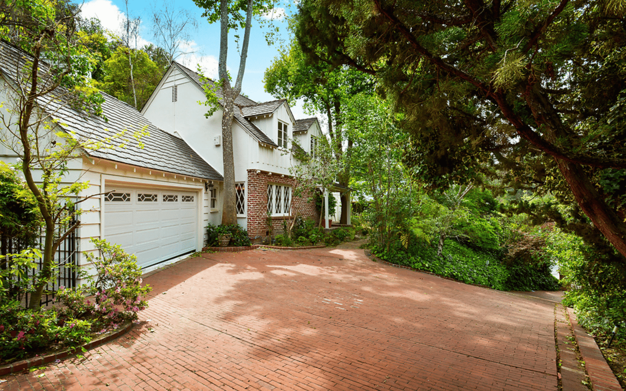 9788 Oak Pass
