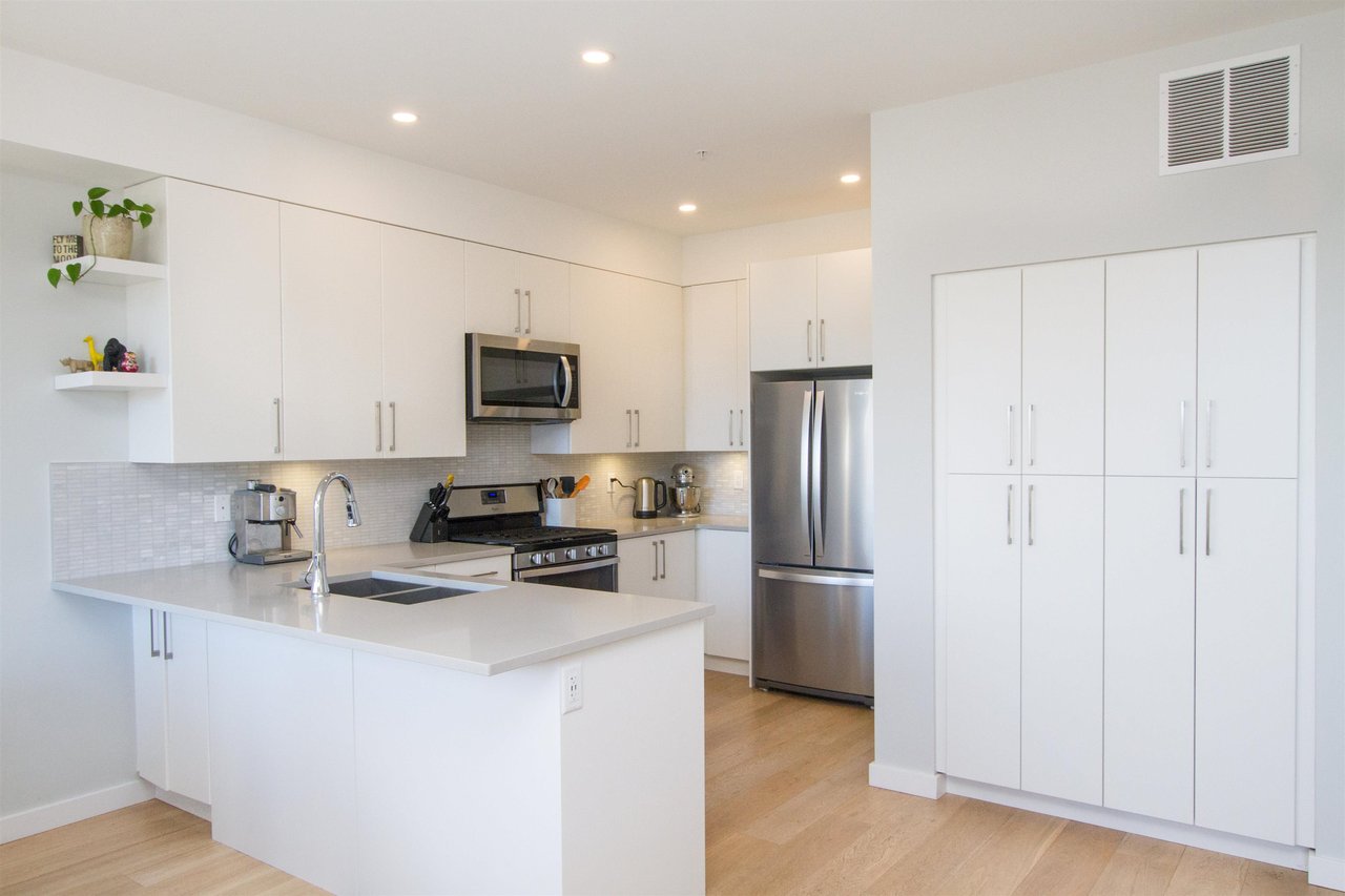 4-41333 Skyridge Pl