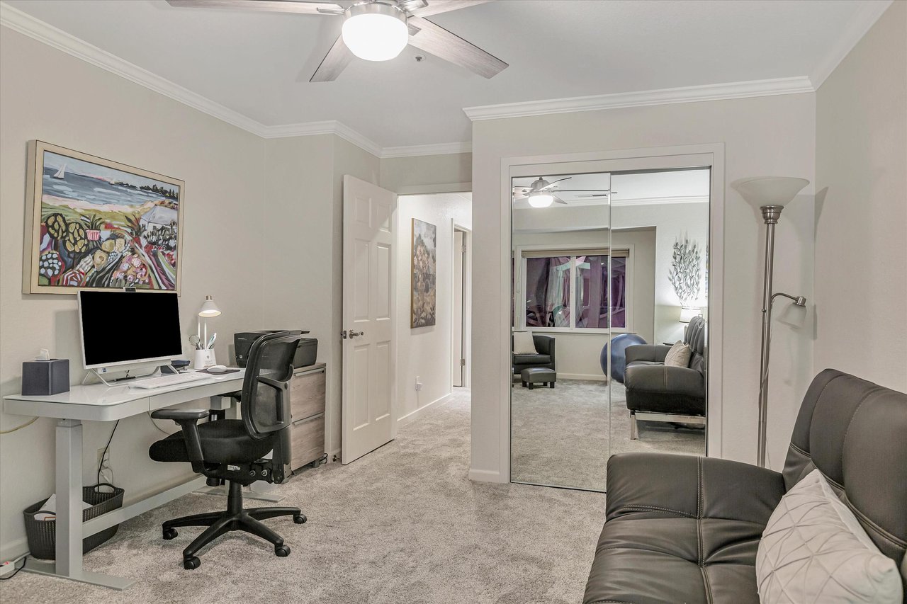 17 Crystal Creek Ct