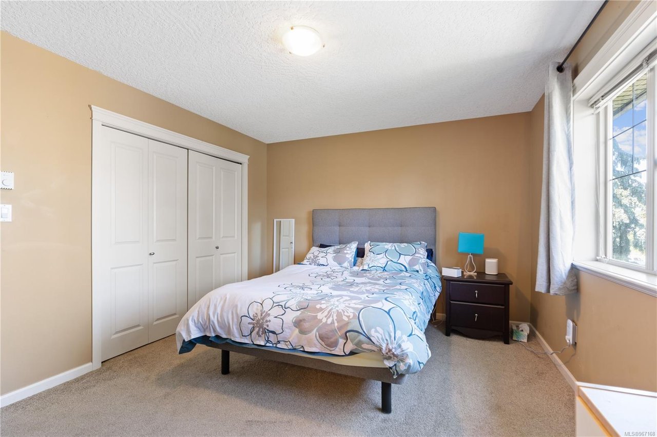 102-2920 Phipps Rd, Langford