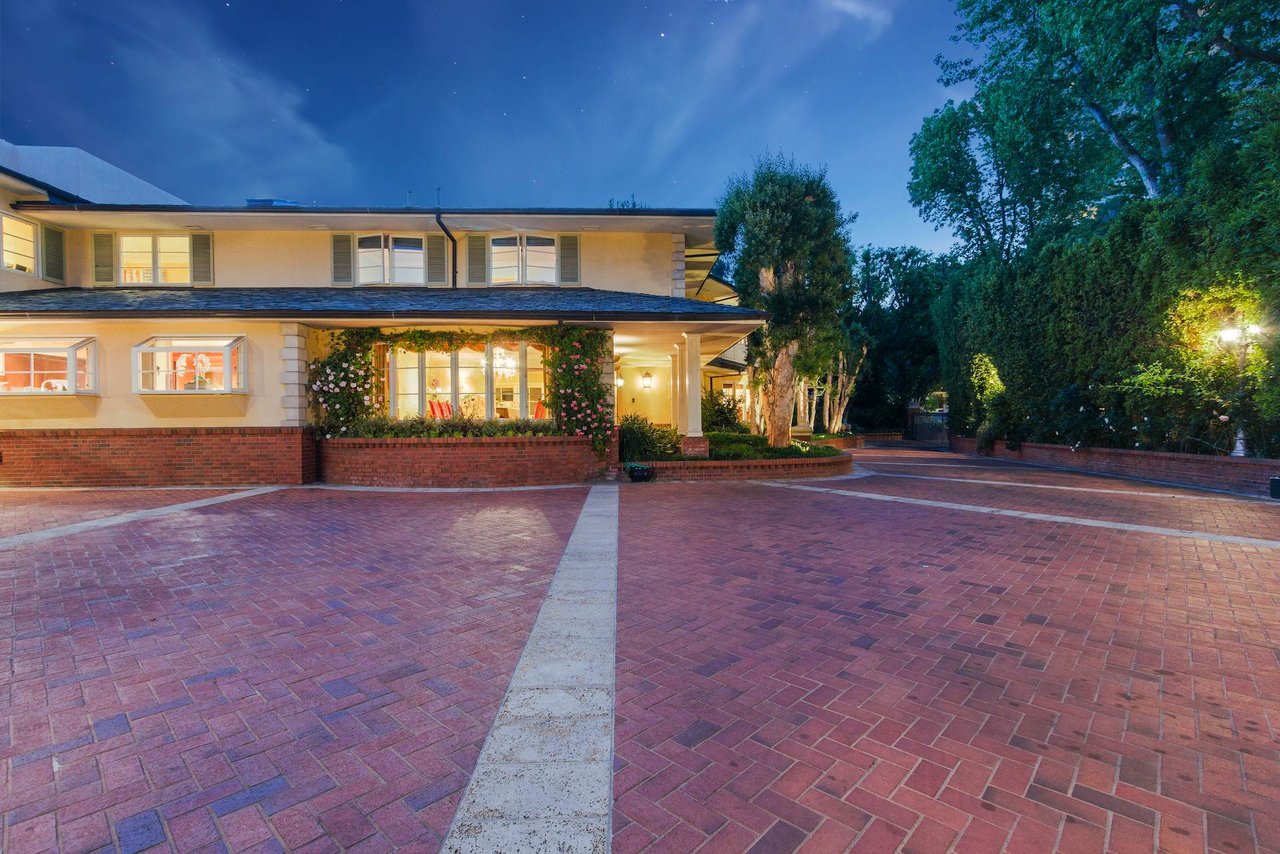 Stunning Beverly Hills Traditional Home