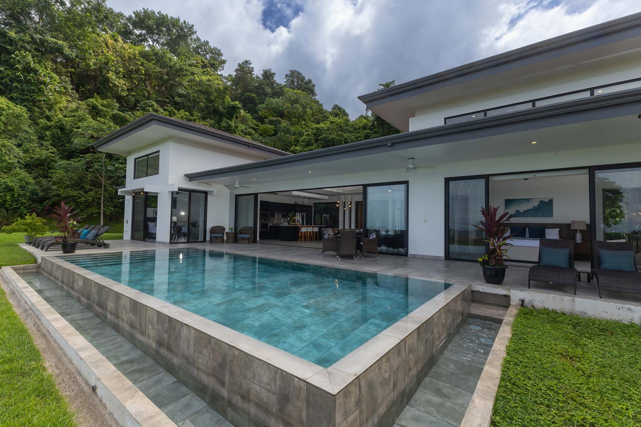 Elegant Estate with Pacific & Jungle Views in Ojochal